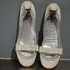 sigerson morrison white patent leather flats 7.5